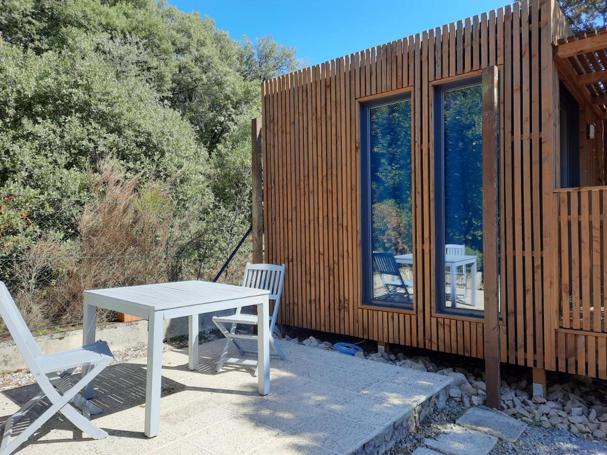 Le Lodge Des Chenes Brousses-et-Villaret Exteriér fotografie